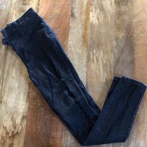 Universal Thread black ultra distressed jeans size 6